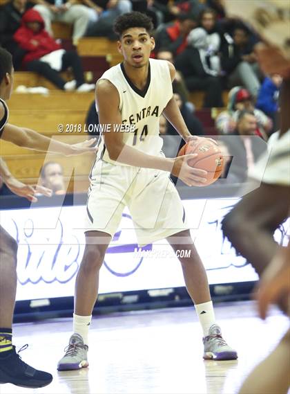 Thumbnail 1 in Newton North vs. Springfield Central (Spalding Hoophall Classic) photogallery.