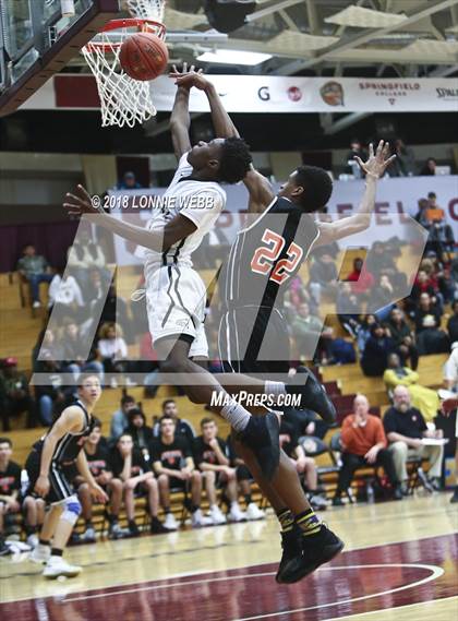 Thumbnail 2 in Newton North vs. Springfield Central (Spalding Hoophall Classic) photogallery.