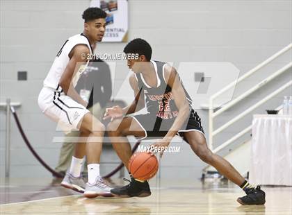 Thumbnail 3 in Newton North vs. Springfield Central (Spalding Hoophall Classic) photogallery.