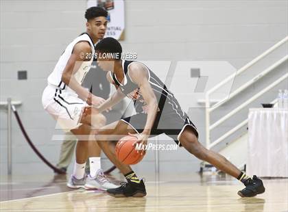 Thumbnail 1 in Newton North vs. Springfield Central (Spalding Hoophall Classic) photogallery.