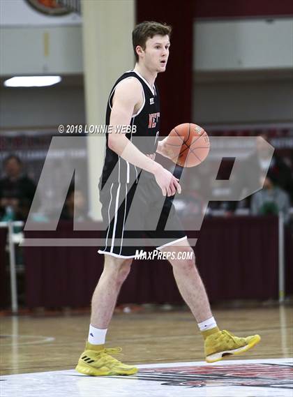 Thumbnail 3 in Newton North vs. Springfield Central (Spalding Hoophall Classic) photogallery.