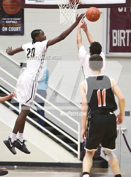 Thumbnail 3 in Newton North vs. Springfield Central (Spalding Hoophall Classic) photogallery.