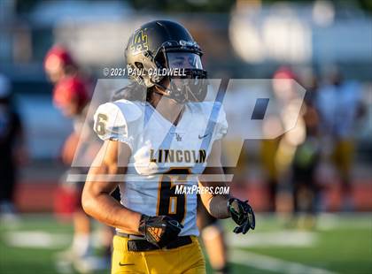 Thumbnail 1 in Lincoln @ Yelm photogallery.