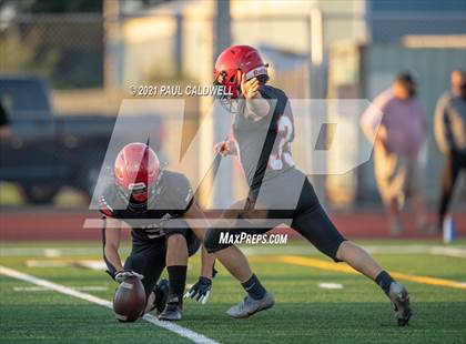 Thumbnail 2 in Lincoln @ Yelm photogallery.