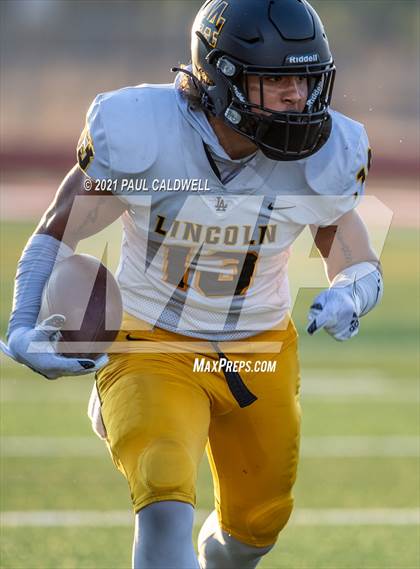Thumbnail 1 in Lincoln @ Yelm photogallery.