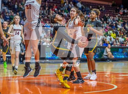 Thumbnail 3 in Trinity Catholic vs. Canton (CIAC Class S Final) photogallery.