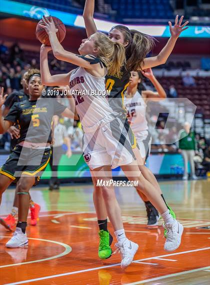 Thumbnail 3 in Trinity Catholic vs. Canton (CIAC Class S Final) photogallery.