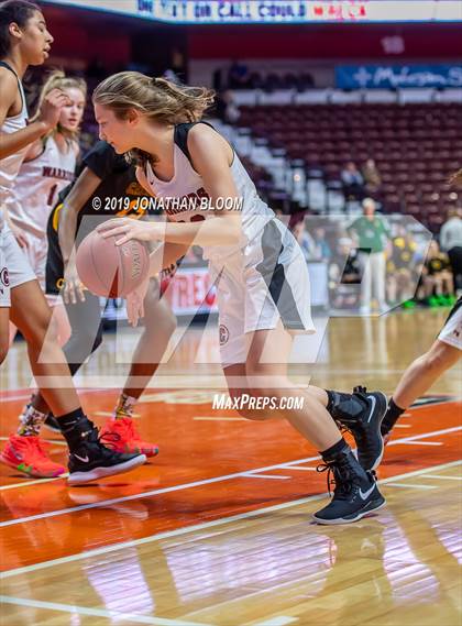 Thumbnail 1 in Trinity Catholic vs. Canton (CIAC Class S Final) photogallery.