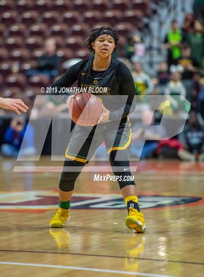 Thumbnail 3 in Trinity Catholic vs. Canton (CIAC Class S Final) photogallery.
