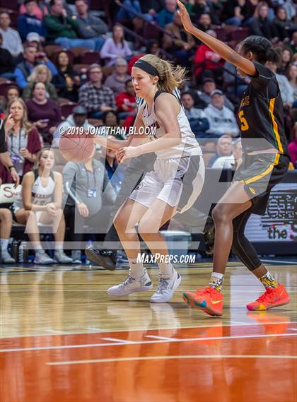 Thumbnail 3 in Trinity Catholic vs. Canton (CIAC Class S Final) photogallery.