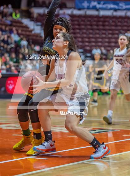 Thumbnail 2 in Trinity Catholic vs. Canton (CIAC Class S Final) photogallery.