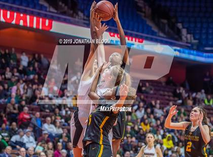 Thumbnail 3 in Trinity Catholic vs. Canton (CIAC Class S Final) photogallery.