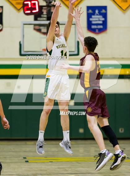 Thumbnail 3 in Simi Valley @ Moorpark photogallery.