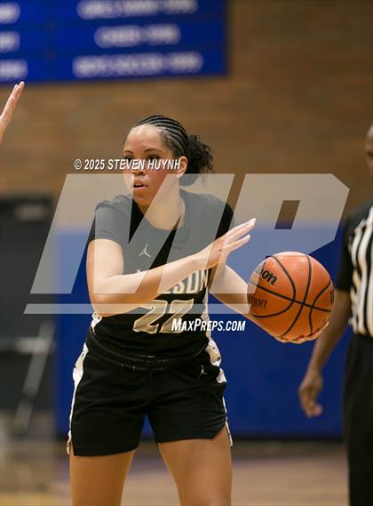 Thumbnail 3 in Nelson @ La Salle photogallery.