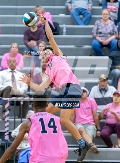 Thumbnail 1 in Grassfield @ Hickory photogallery.