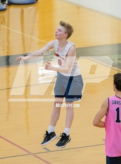 Thumbnail 3 in Grassfield @ Hickory photogallery.