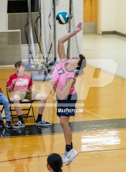 Thumbnail 3 in Grassfield @ Hickory photogallery.