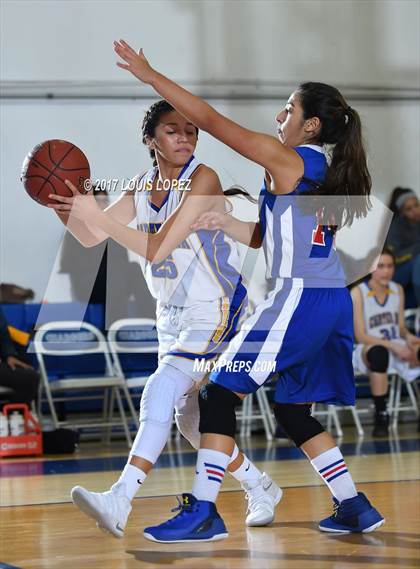 Thumbnail 1 in Los Altos @ Charter Oak photogallery.