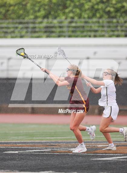 Thumbnail 1 in Menlo-Atherton @ Archbishop Mitty photogallery.