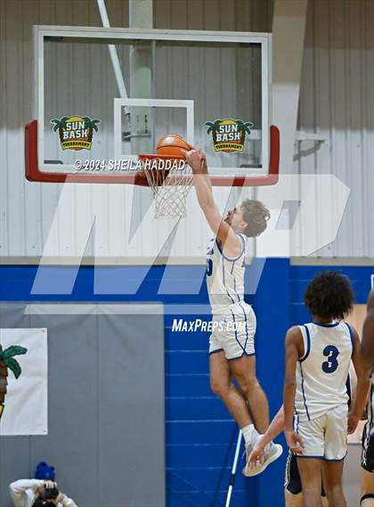 Thumbnail 2 in East Lake vs Calvary Christian (Sun Bash Tampa) photogallery.