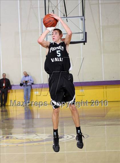 Thumbnail 3 in Pioneer Valley @ Righetti photogallery.