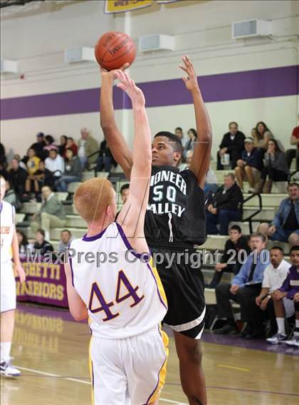 Thumbnail 1 in Pioneer Valley @ Righetti photogallery.