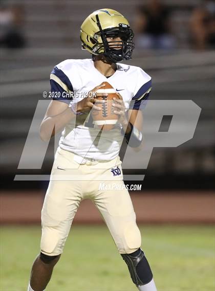Thumbnail 1 in Desert Vista @ Corona del Sol photogallery.