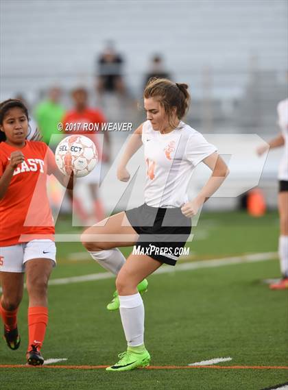 Thumbnail 1 in Morristown-Hamblen East @ Elizabethton photogallery.