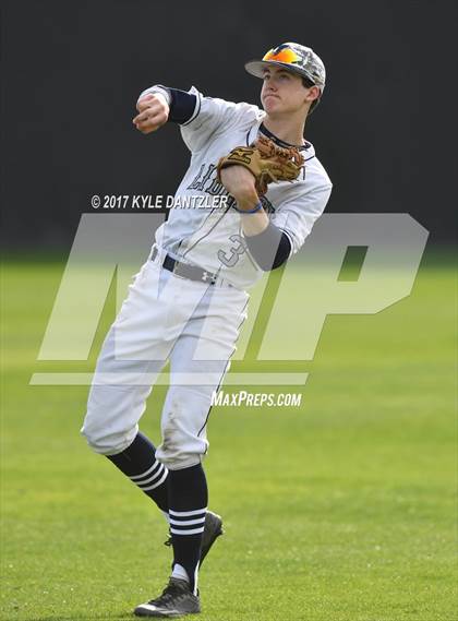 Thumbnail 3 in Grace Community vs Liberty Christian (Texas Private School Classic) photogallery.