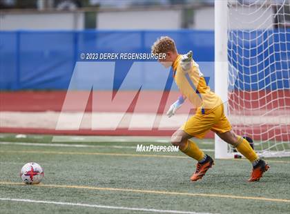 Thumbnail 1 in Cheyenne Mountain @ Broomfield photogallery.