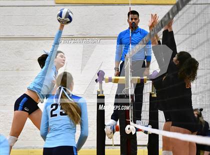 Thumbnail 2 in La Canada vs. Marymount (Durango Fall Classic) photogallery.