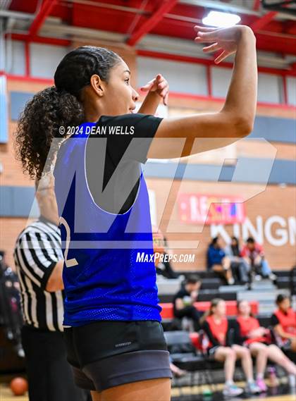 Thumbnail 2 in Kingman Academy vs Lee Williams photogallery.