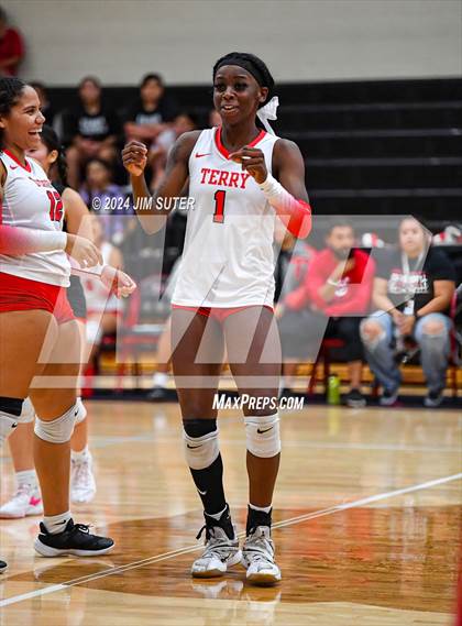 Thumbnail 3 in Terry vs Fort Bend Marshall photogallery.