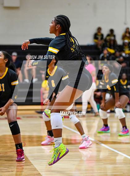 Thumbnail 3 in Terry vs Fort Bend Marshall photogallery.