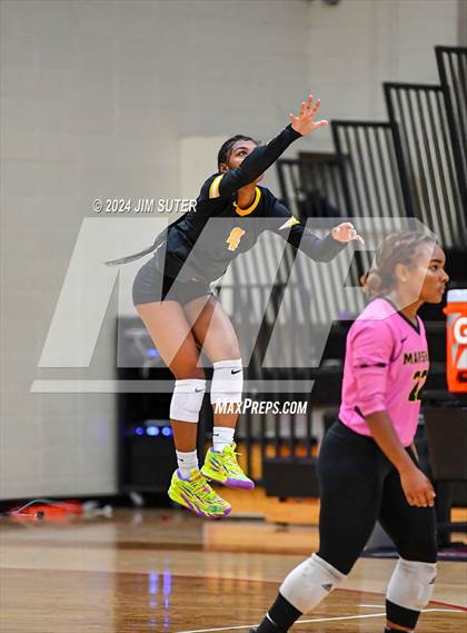 Thumbnail 3 in Terry vs Fort Bend Marshall photogallery.