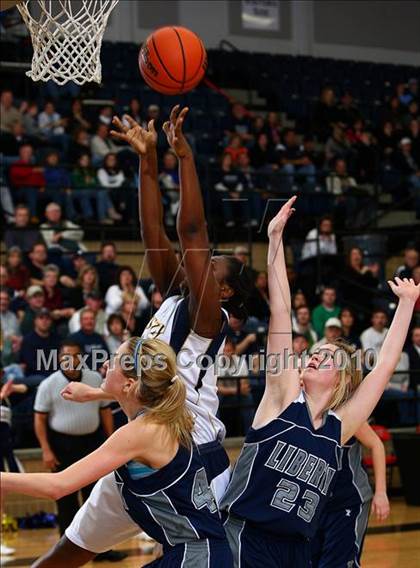 Thumbnail 1 in Westbury Christian vs. Liberty Christian (TAPPS State 4A Final) photogallery.