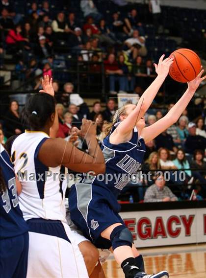 Thumbnail 3 in Westbury Christian vs. Liberty Christian (TAPPS State 4A Final) photogallery.