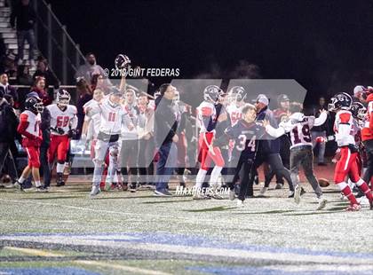 Thumbnail 3 in Las Lomas vs. Rancho Cotate (NCS CIF D3 Final) photogallery.