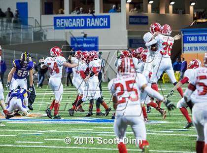 Thumbnail 3 in San Benito vs. Salinas (CCS D1 Final) photogallery.