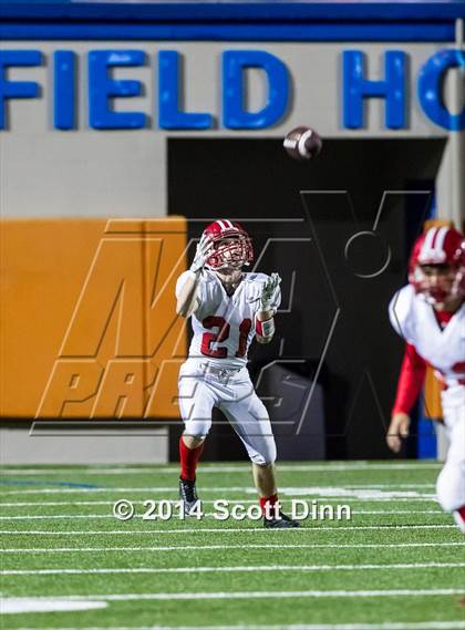 Thumbnail 1 in San Benito vs. Salinas (CCS D1 Final) photogallery.