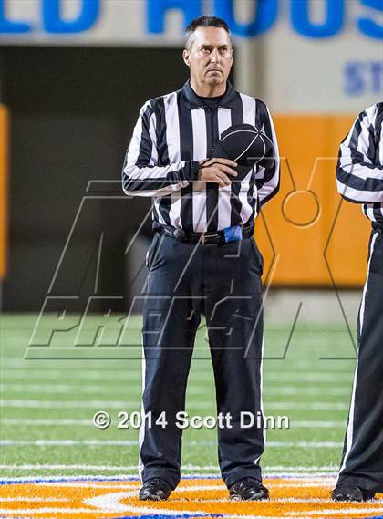 Thumbnail 1 in San Benito vs. Salinas (CCS D1 Final) photogallery.