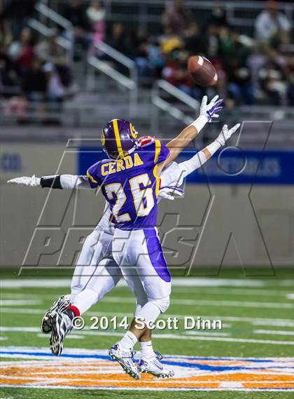 Thumbnail 2 in San Benito vs. Salinas (CCS D1 Final) photogallery.
