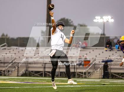 Thumbnail 1 in Jonesboro @ DeSoto Central photogallery.