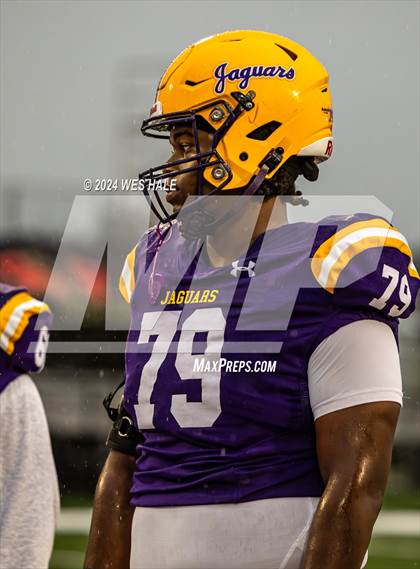 Thumbnail 3 in Jonesboro @ DeSoto Central photogallery.