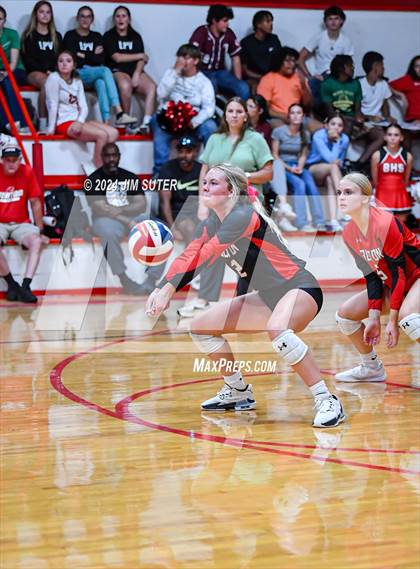 Thumbnail 3 in Burton vs Schulenburg photogallery.