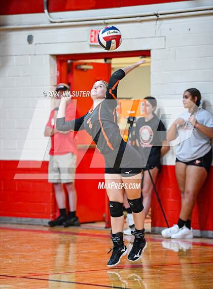 Thumbnail 3 in Burton vs Schulenburg photogallery.