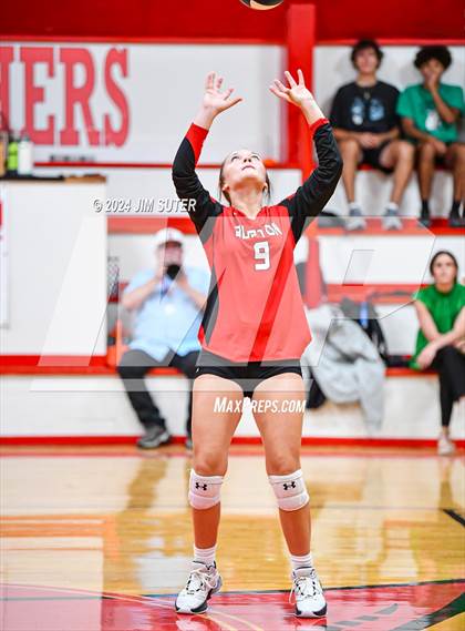 Thumbnail 3 in Burton vs Schulenburg photogallery.