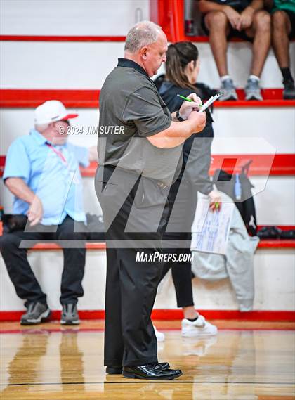 Thumbnail 3 in Burton vs Schulenburg photogallery.