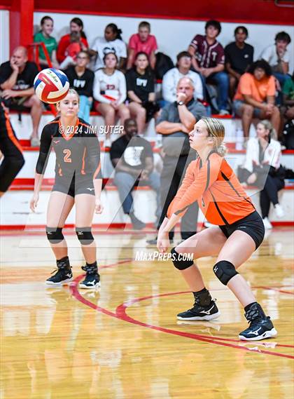 Thumbnail 1 in Burton vs Schulenburg photogallery.