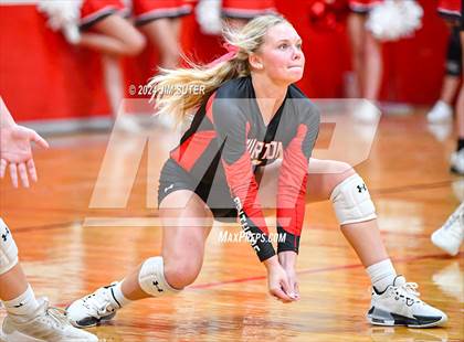 Thumbnail 3 in Burton vs Schulenburg photogallery.